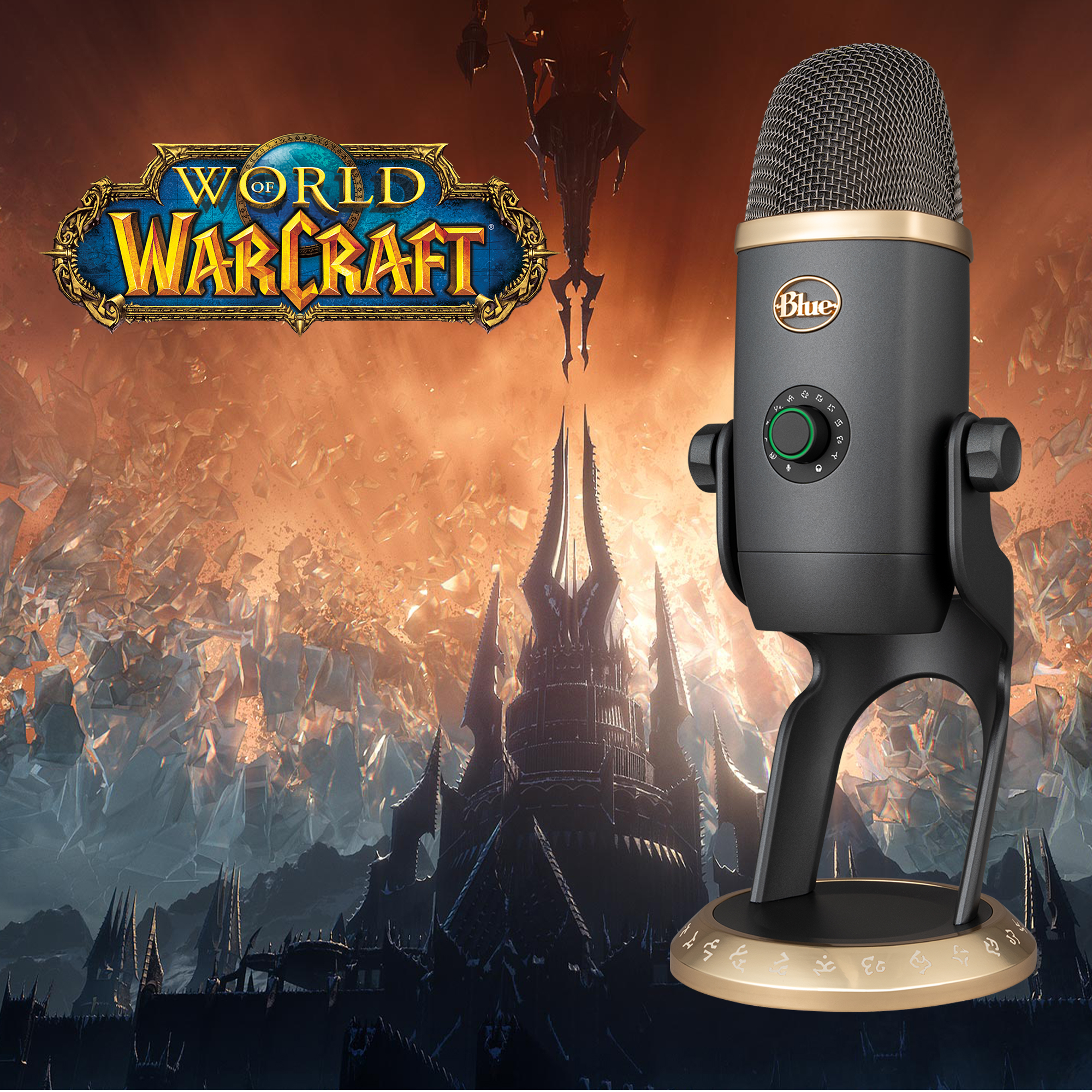 Un micrófono azul y negro sobre un soporte. Logotipo de World of Warcraft en el fondo, paisaje de fuego.