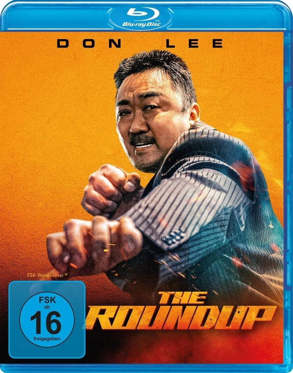 Blu-ray-Hülle des Films 'The Roundup'. Das Cover zeigt einen Mann im Anzug in Kampfpose.