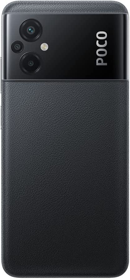 Parte trasera de teléfono negro con tres cámaras y el logo POCO. Tiene una superficie texturizada.