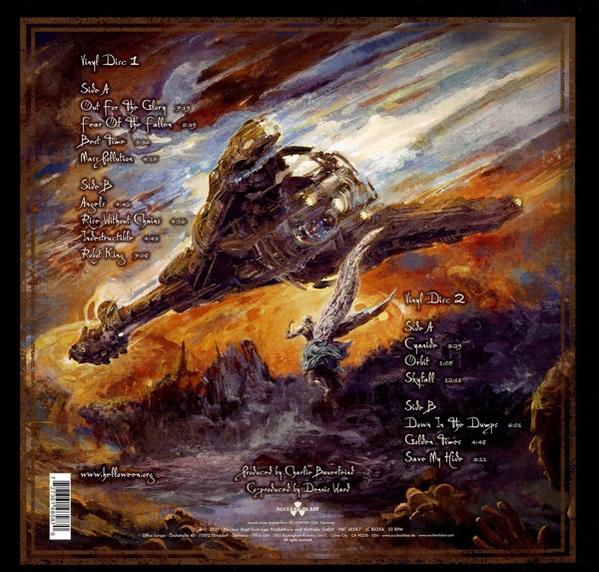 Albumcover. Illustration eines Raumschiffs über einer feurigen Landschaft, mit Titellisten und Text.