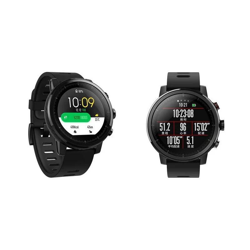 Dos relojes inteligentes negros que muestran la hora y métricas de fitness, sobre un fondo blanco.