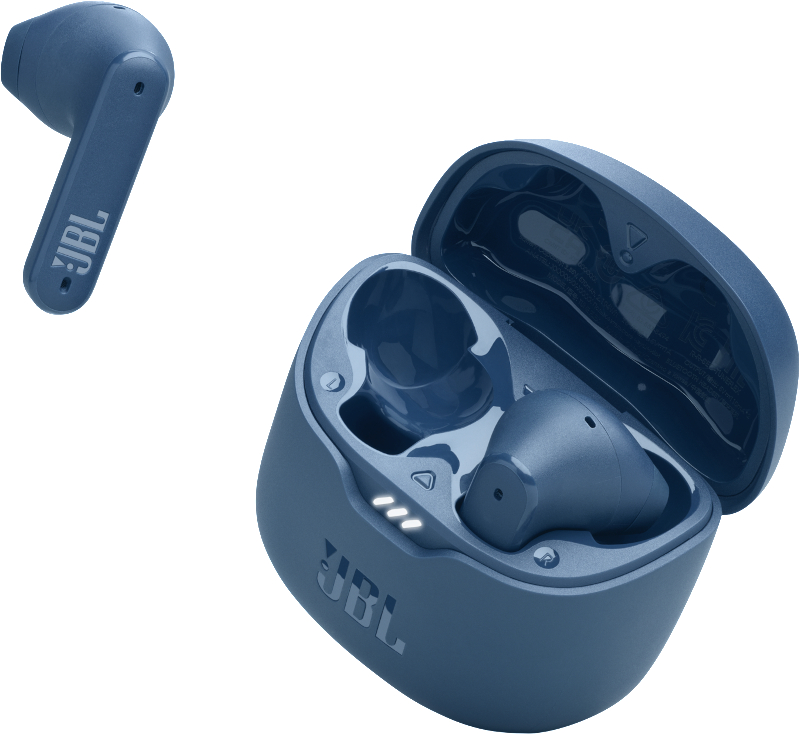 Blaue JBL-Ohrhörer und Ladeetui, teilweise geöffnet. Ohrhörer und Etui haben das JBL-Logo.
