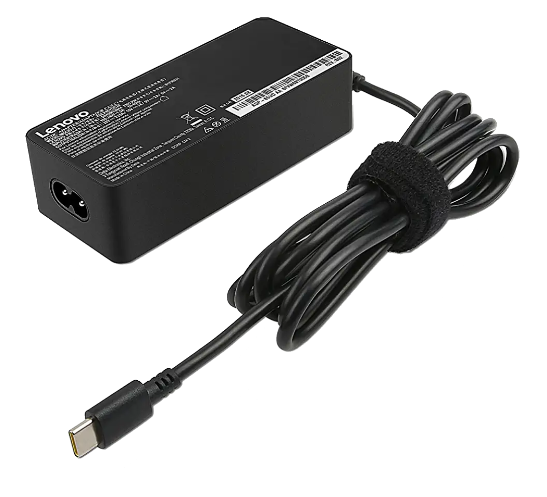 Cargador de portátil Lenovo negro con cable, fondo negro.
