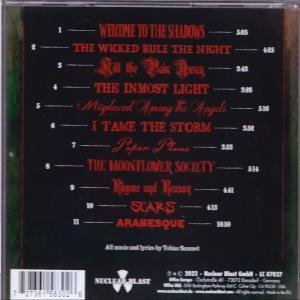 Rückseite einer CD mit Titelliste in rotem Text.