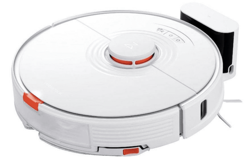 Şarj istasyonlu beyaz robot süpürge. Kırmızı ve turuncu vurgular.