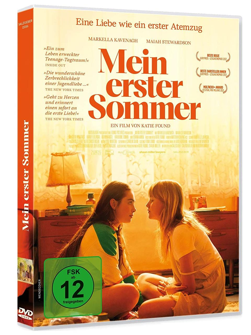 Tastaturen, blau und grün, mit Text.