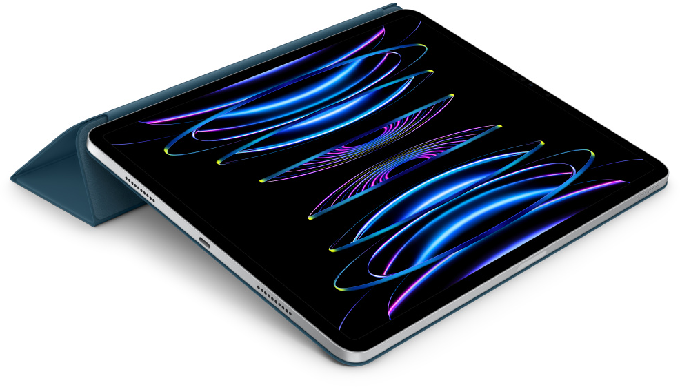 iPad Pro kék borítóval. A képernyő futurisztikus dizájnt jelenít meg kék és lila fénnyel.