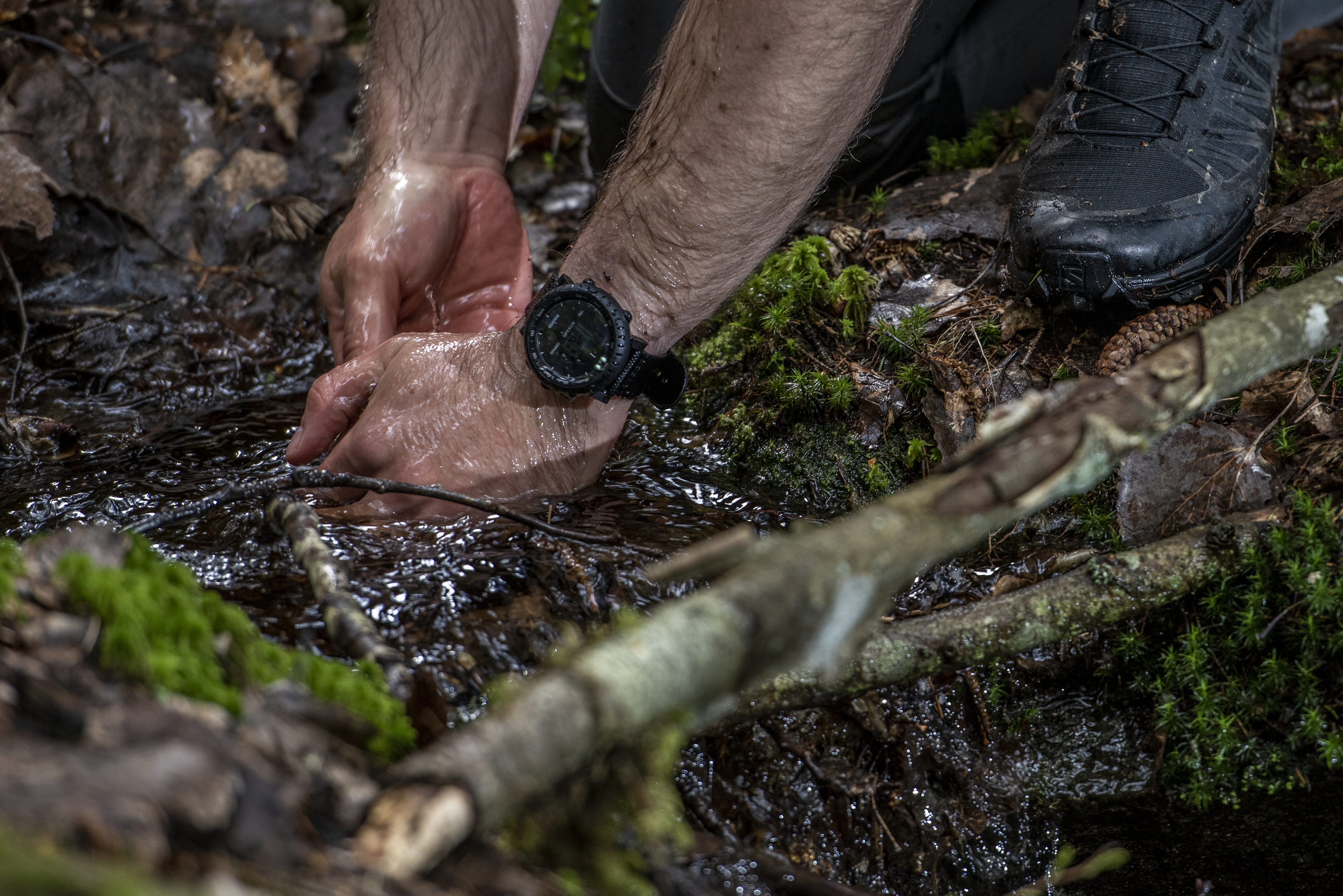 SUUNTO Alpha Stealth Outdoorwatch Aluminium Verbundwerkstoff, Mineralkristall Gewebe, 140 - 240 mm, Alpha Stealth