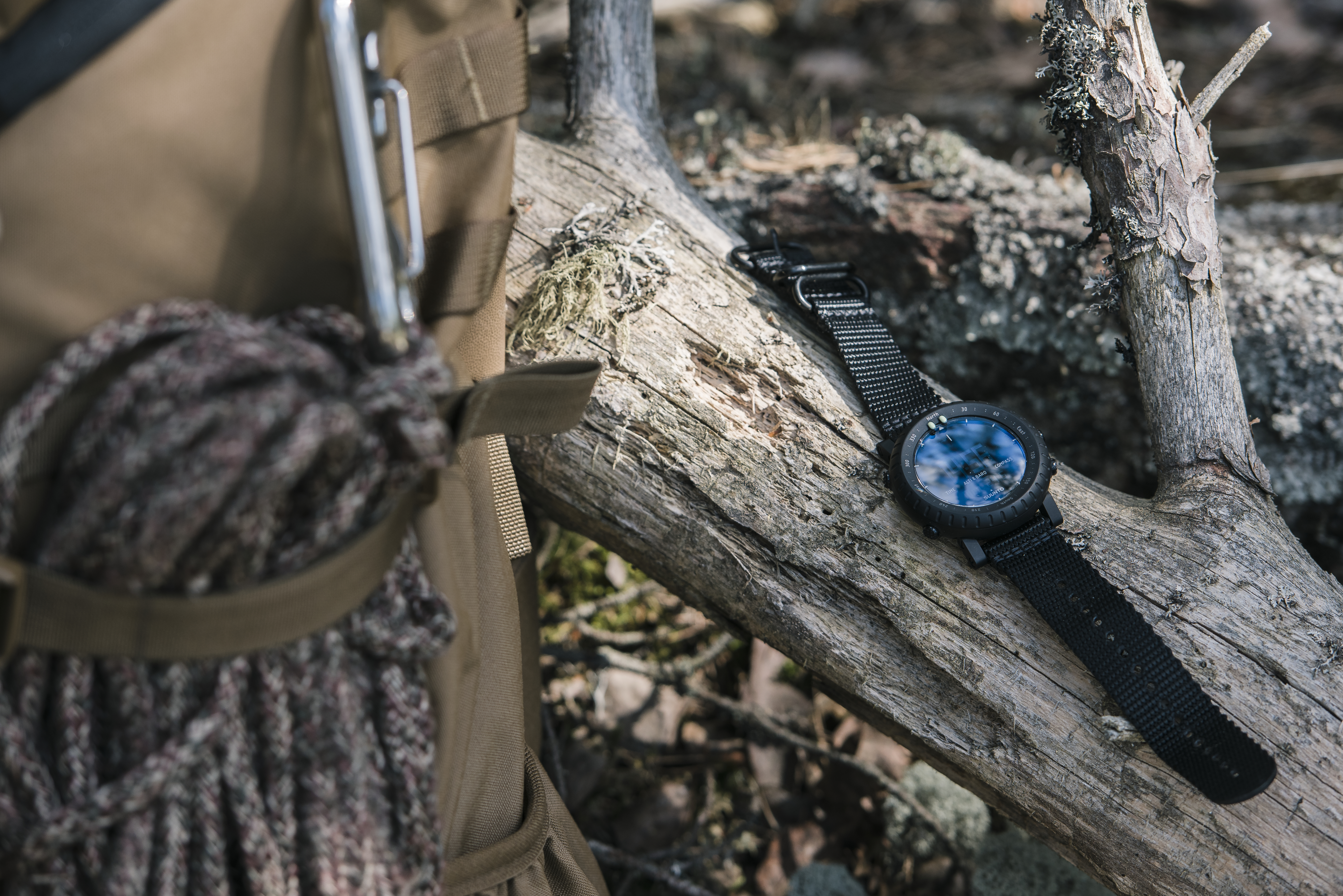 SUUNTO Alpha Stealth Outdoorwatch Aluminium Verbundwerkstoff, Mineralkristall Gewebe, 140 - 240 mm, Alpha Stealth