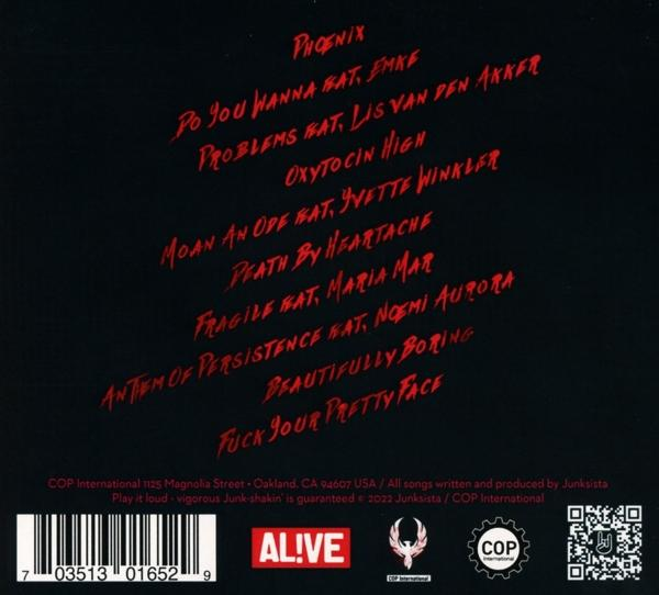 Eine CD-Hülle mit der Titelliste eines Musikalbums. Der Text ist rot auf schwarzem Hintergrund.