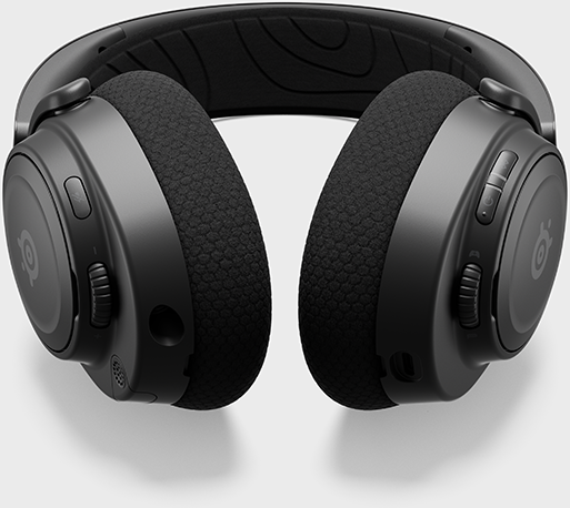 Casque noir, vue de face. Montre les écouteurs et les commandes. Fond blanc.
