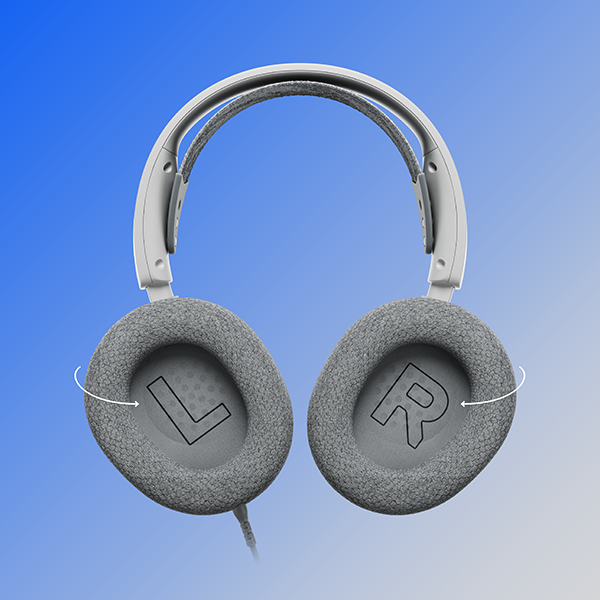 Casque gris avec 'L' et 'R' marqués sur les écouteurs. Fond de ciel bleu.