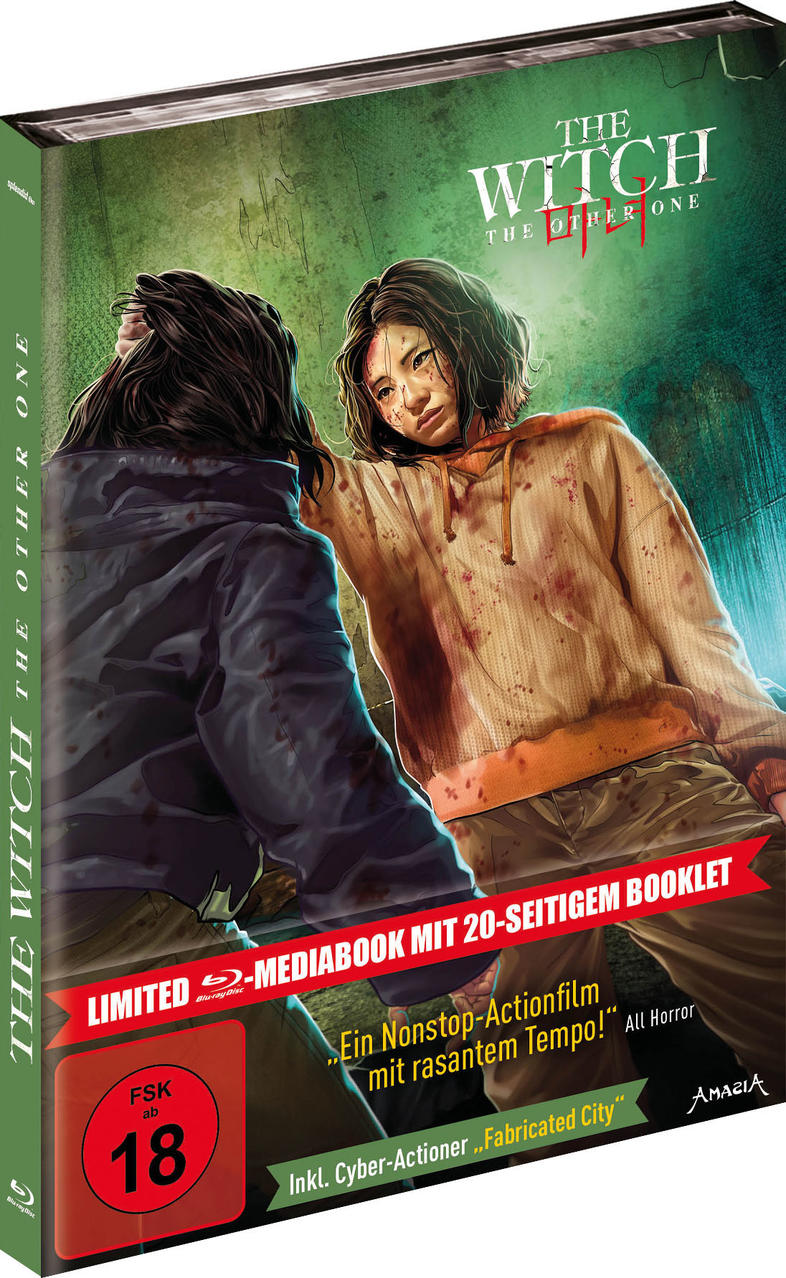 The Witch: The Other One Filmcover. Es zeigt zwei Personen in dunkler Umgebung mit Text.