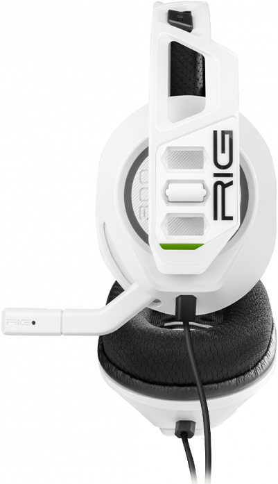 Fehér-fekete RIG headset. A mikrofon lefelé van. A jobb fülkagylón a RIG logó látható.