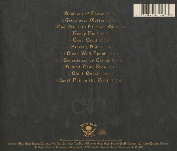 Rückseite einer CD mit Trackliste. Dunkler Hintergrund mit Metal Blade Records Logo und Albumdetails.