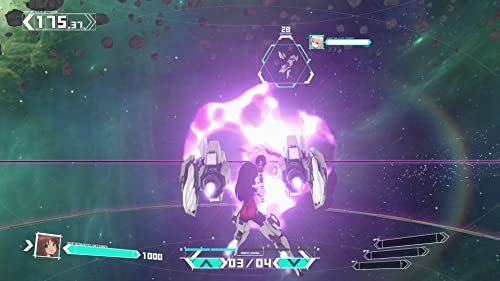 Una escena de un videojuego con una mujer frente a un campo de energía brillante. Dos brazos mecánicos.