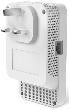 Witte powerline adapter met stekker en ethernetpoort, geïsoleerd op witte achtergrond.