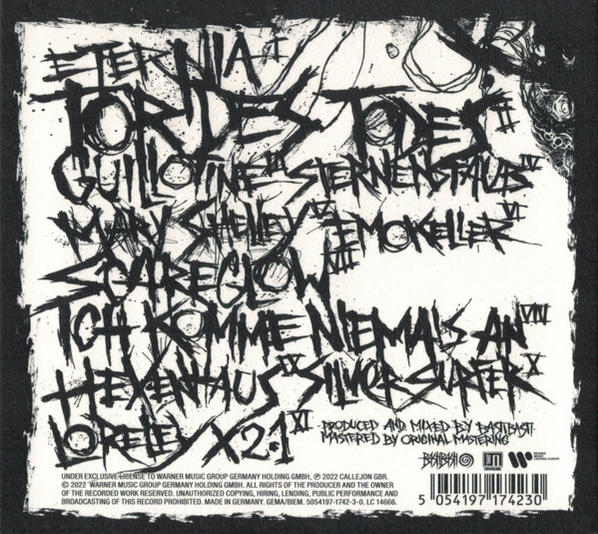 Schwarz-weißes Albumcover mit handgeschriebenem Text. Der Text ist im gotischen Stil und schwer lesbar.