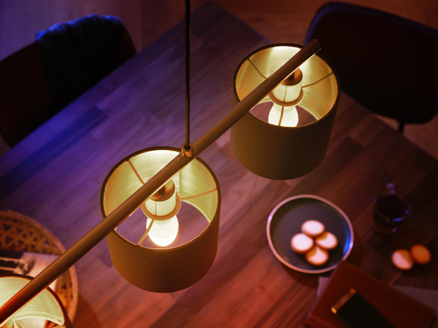 PHILIPS Hue White E14 3-er Pack, 3x470lm, dimmbar LED-Lampe warmweiß
