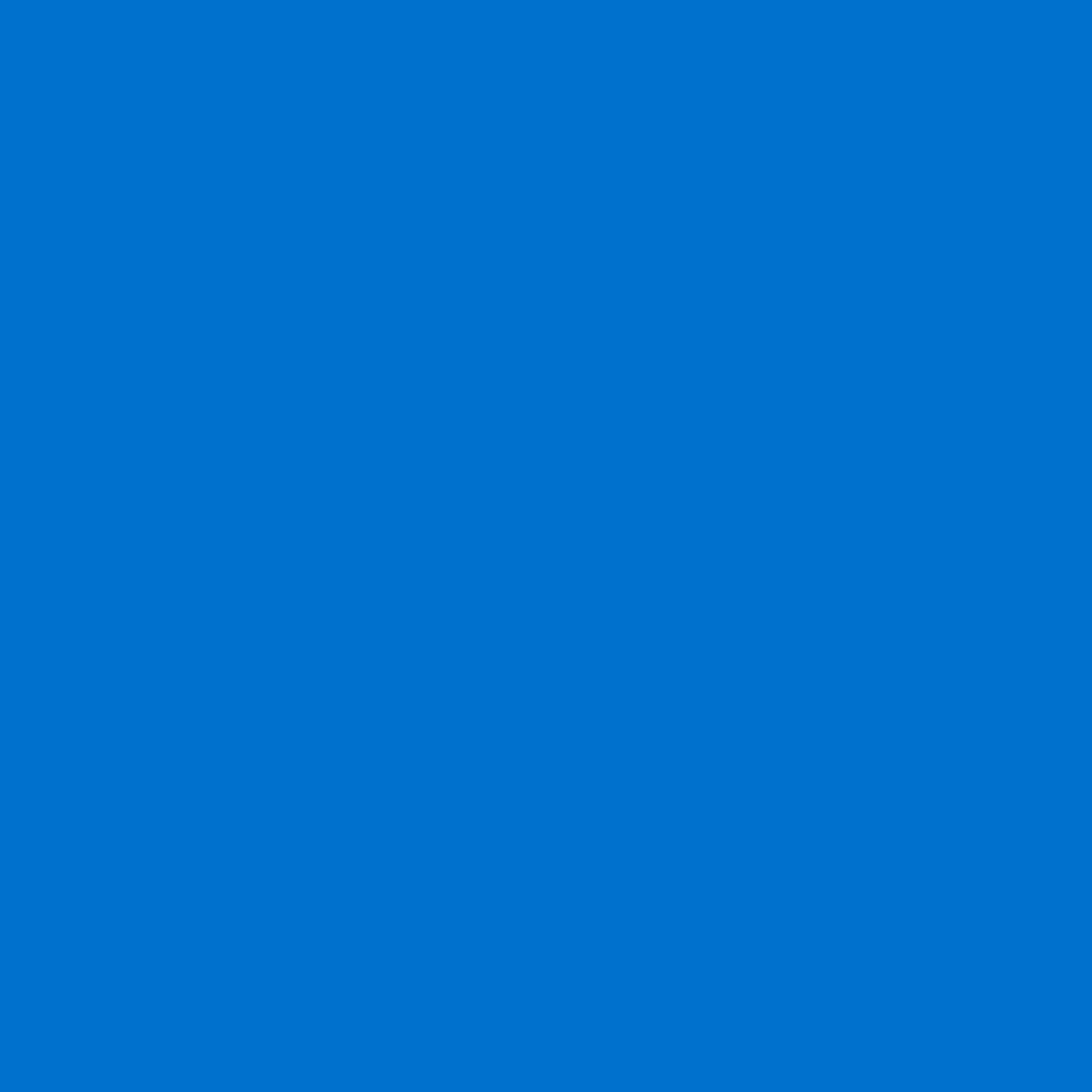 Einfarbiger hellblauer Hintergrund.