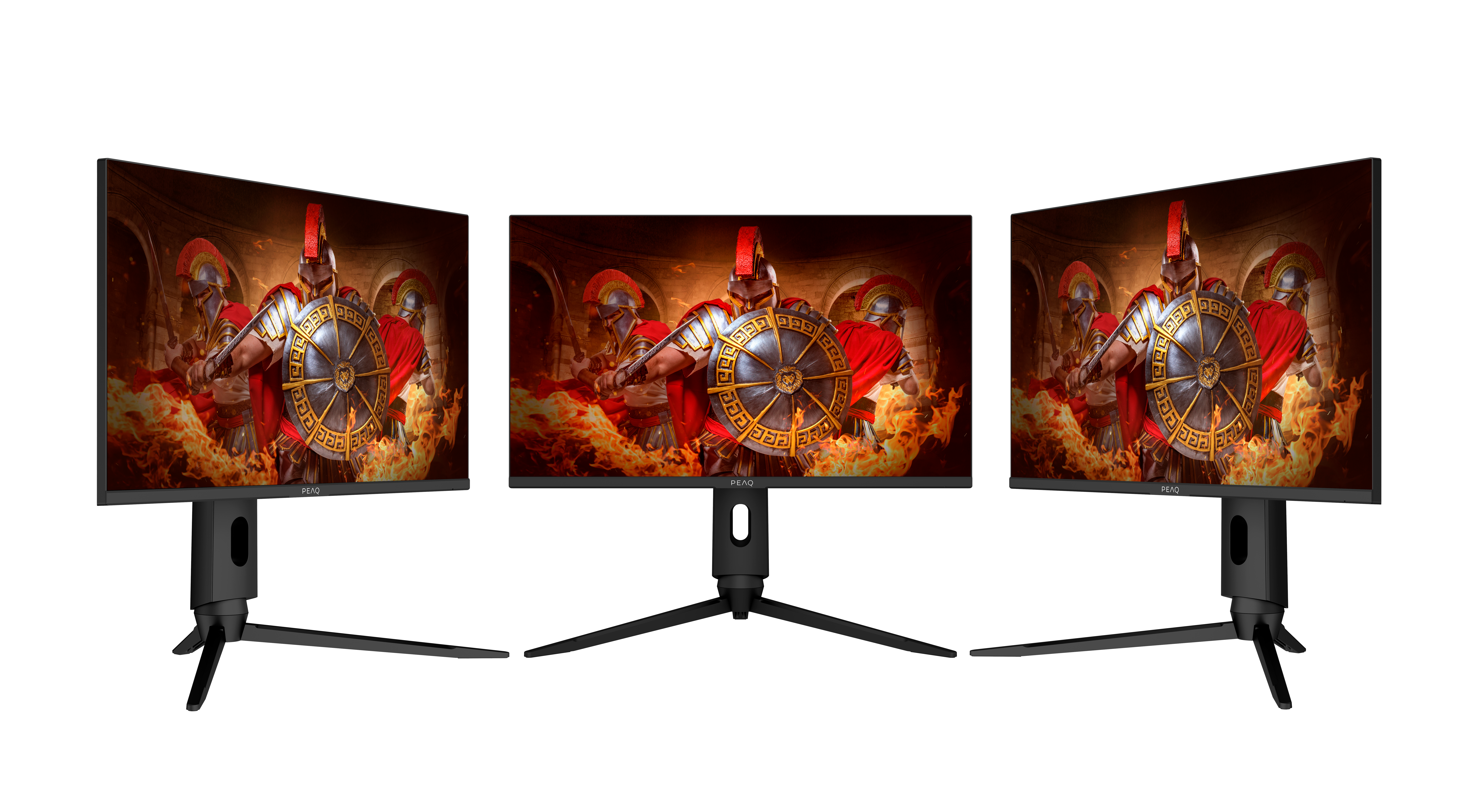 Drei Computermonitore. Jeder Monitor zeigt eine Szene von Kriegern. Sie stehen auf einer weißen Oberfläche.