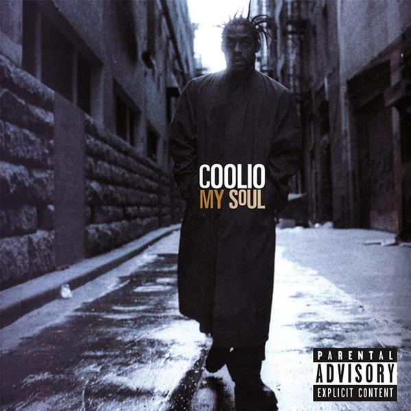 Coolio album borítója az utcán. Coolio hosszú kabátot visel. Parental Advisory matrica.