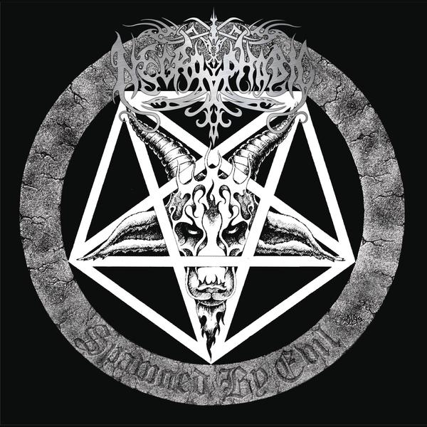 Fekete-fehér kép egy pentagramról kecske koponyával és a Spawned By Evil felirattal.