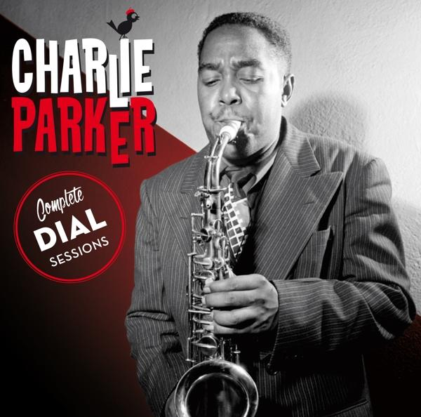 Charlie Parker album borítója, egy férfi szaxofonozik. Piros háttér.
