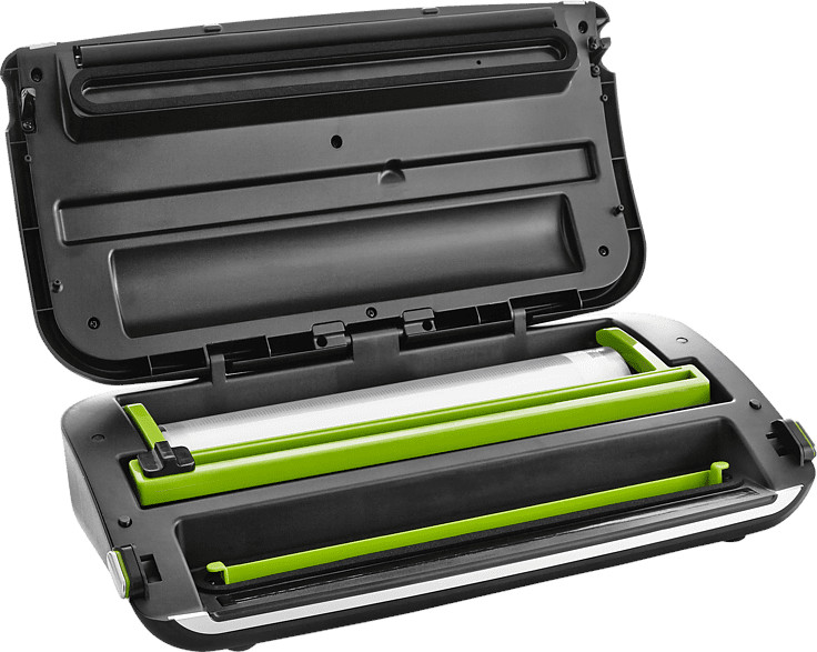 Een open zwarte vacuümsealer met groene accenten, met de rol van het zakmateriaal.