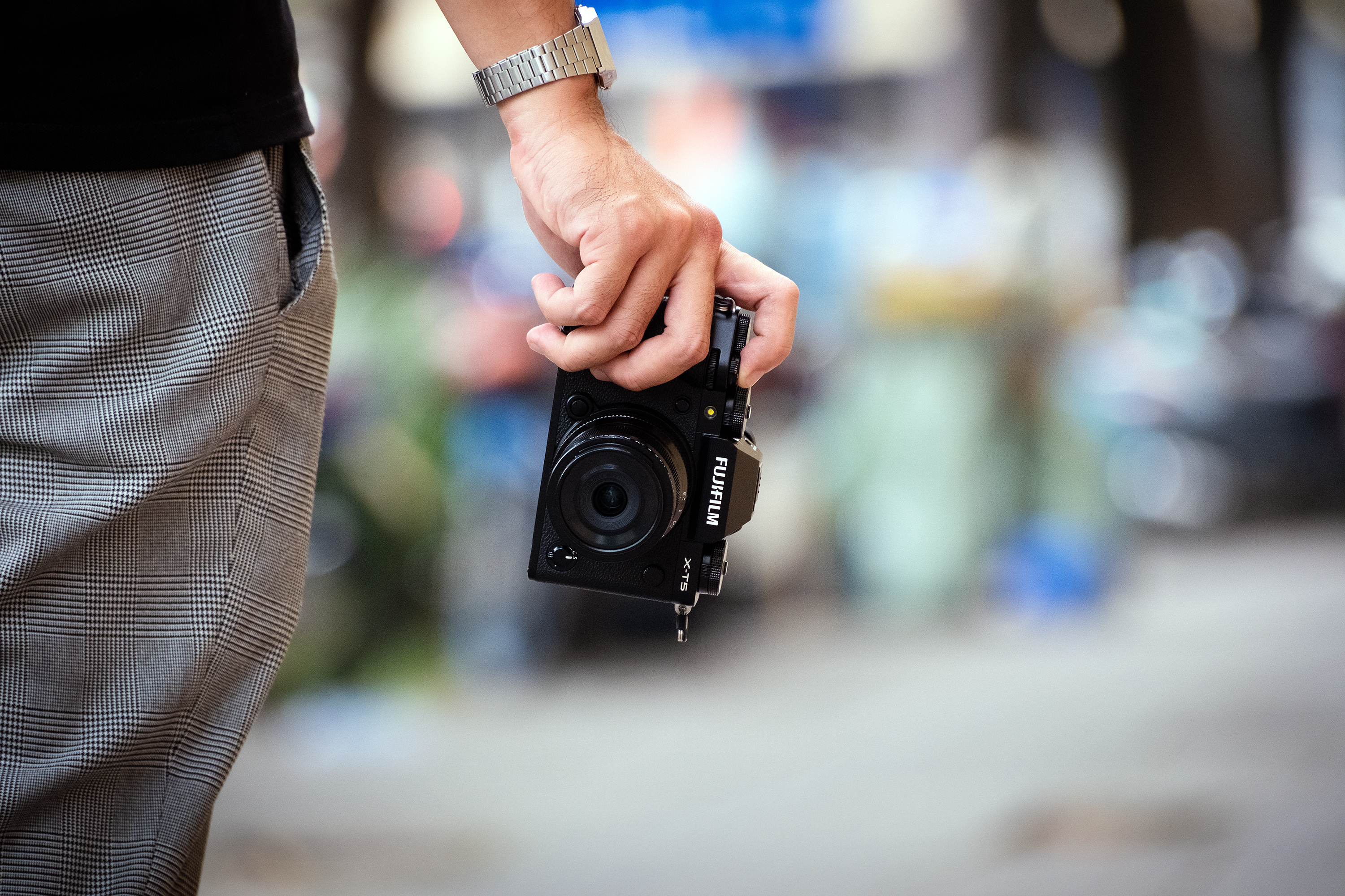 FUJIFILM X-T5 Kit Spiegellose Systemkamera mit Objektiv 18 - 55 mm, 7,6 cm Display Touchscreen
