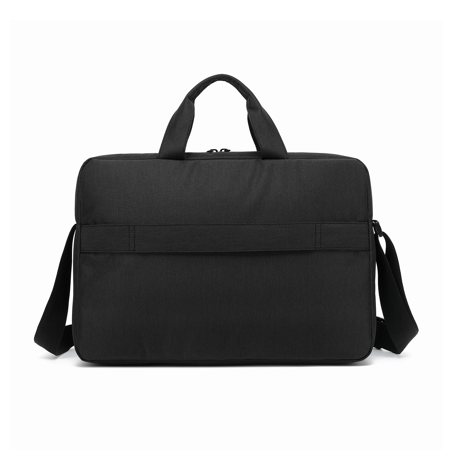 Una borsa a tracolla nera con tracolla. Lo sfondo è bianco.