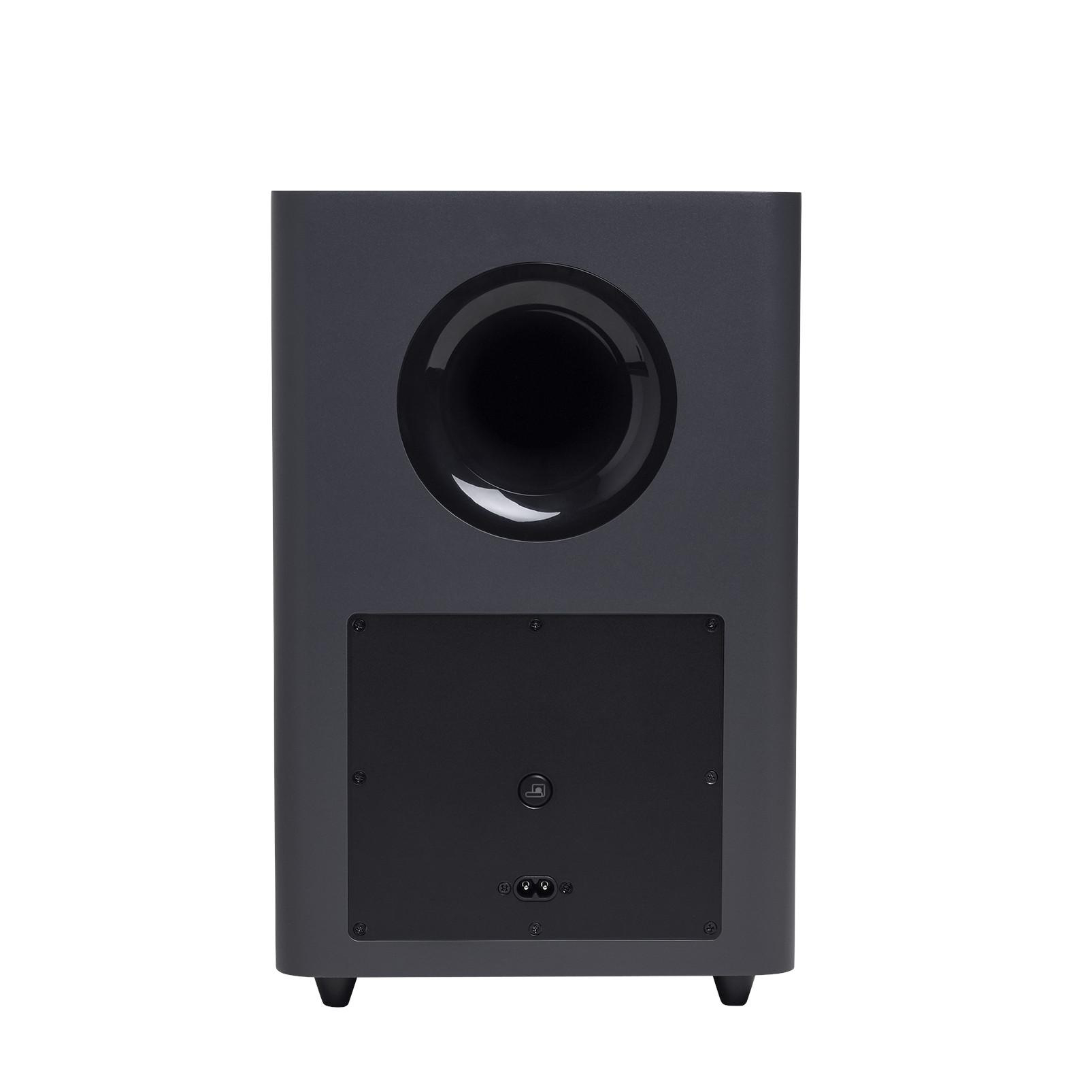 Schwarzer JBL Subwoofer mit großer runder Öffnung, schwarzem Panel und Stromeingängen.