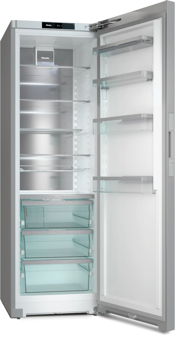 Offener Edelstahlkühlschrank mit Regalen, Schubladen und Miele-Logo.