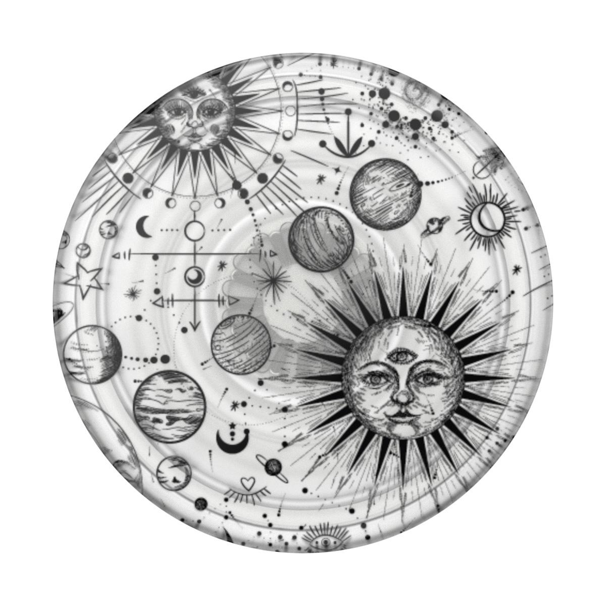 Ein kreisförmiges Design mit Himmels- und Planetensymbolen und Gesichtern.