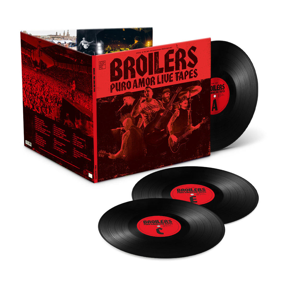 Albumcover von "Broilers" mit einer Band auf der Bühne und Schallplatten rechts.