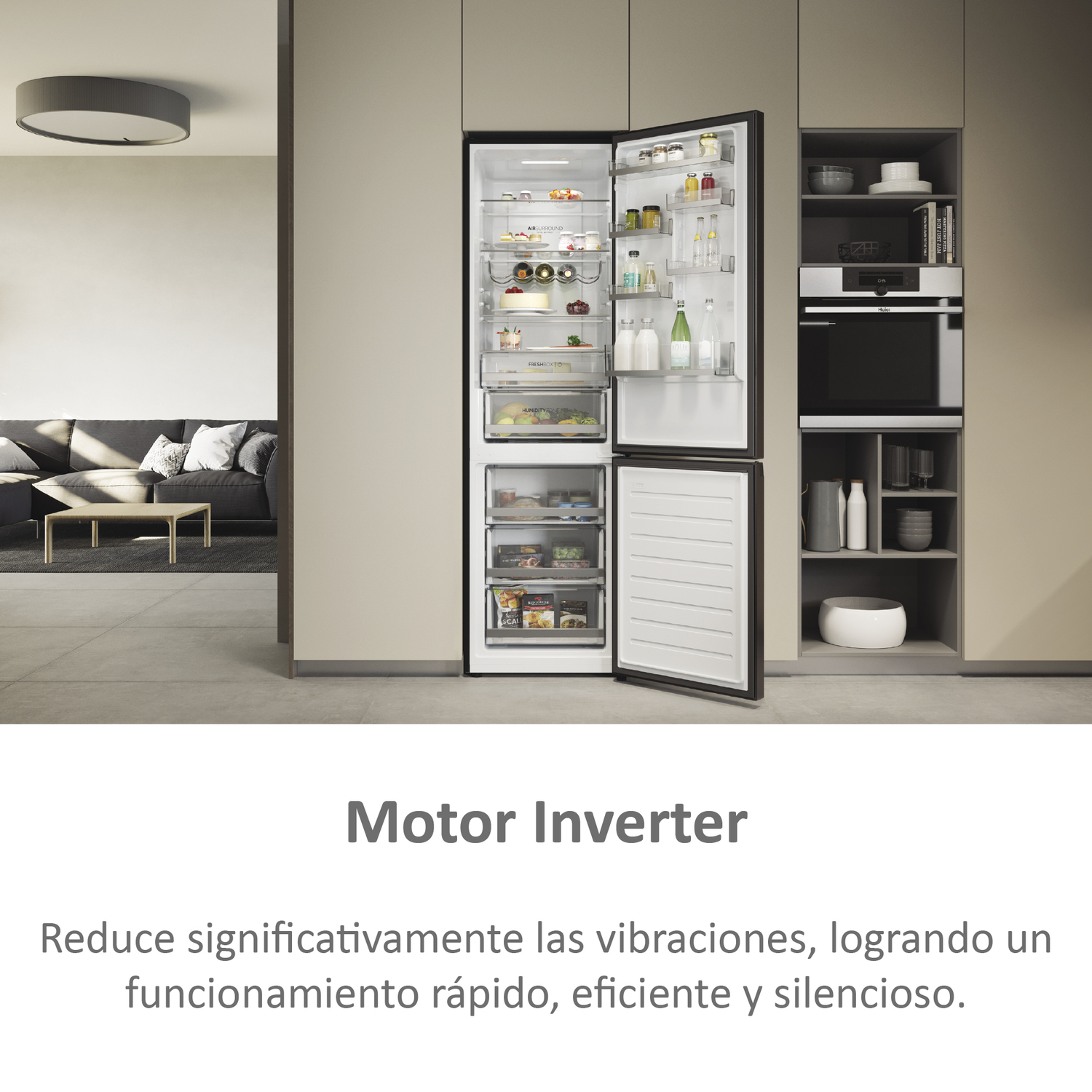 Cocina moderna con frigorífico abierto. Textos en español, fondo gris y blanco.