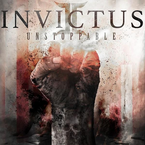 Az 'Invictus Unstoppable' album borítója. Egy ökölbe szorított kéz koponyával és az album címével.