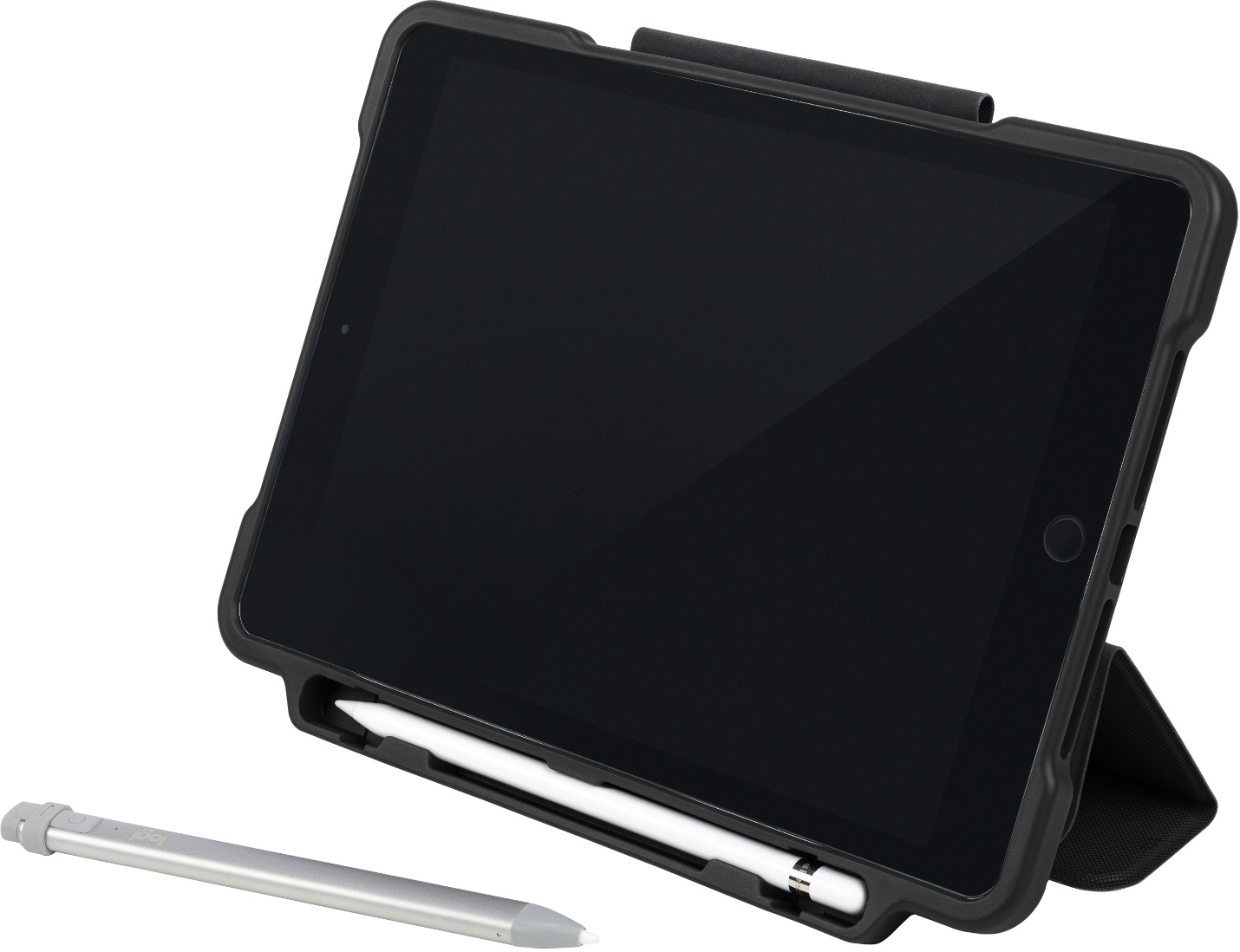 Tablette noire dans un étui de protection avec un stylet. Le stylo est dans un support.