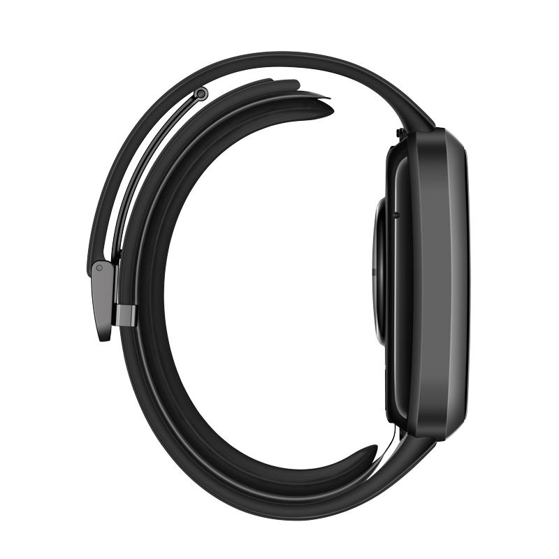 Schwarze Smartwatch, Seitenansicht. Das Armband umschließt das Zifferblatt. Isoliert auf Weiß.