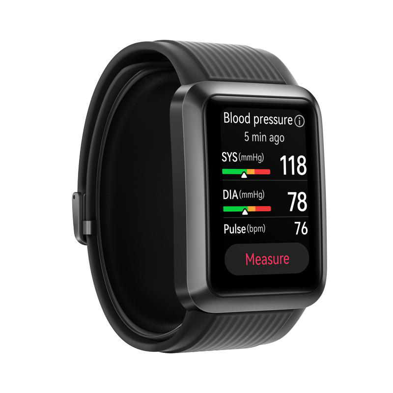Eine schwarze Smartwatch zeigt Blutdruck und Pulswerte an.
