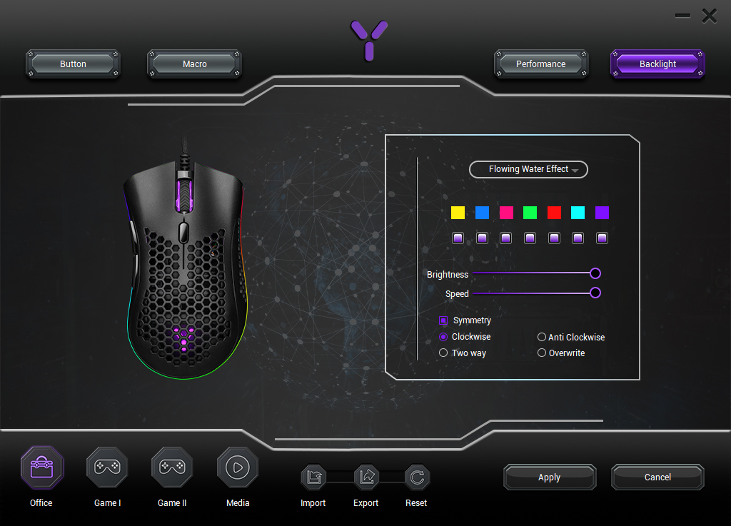 Eine schwarze Gaming-Maus mit RGB-Beleuchtung wird auf einer Software-Oberfläche mit Hintergrundbeleuchtungseinstellungen angezeigt.