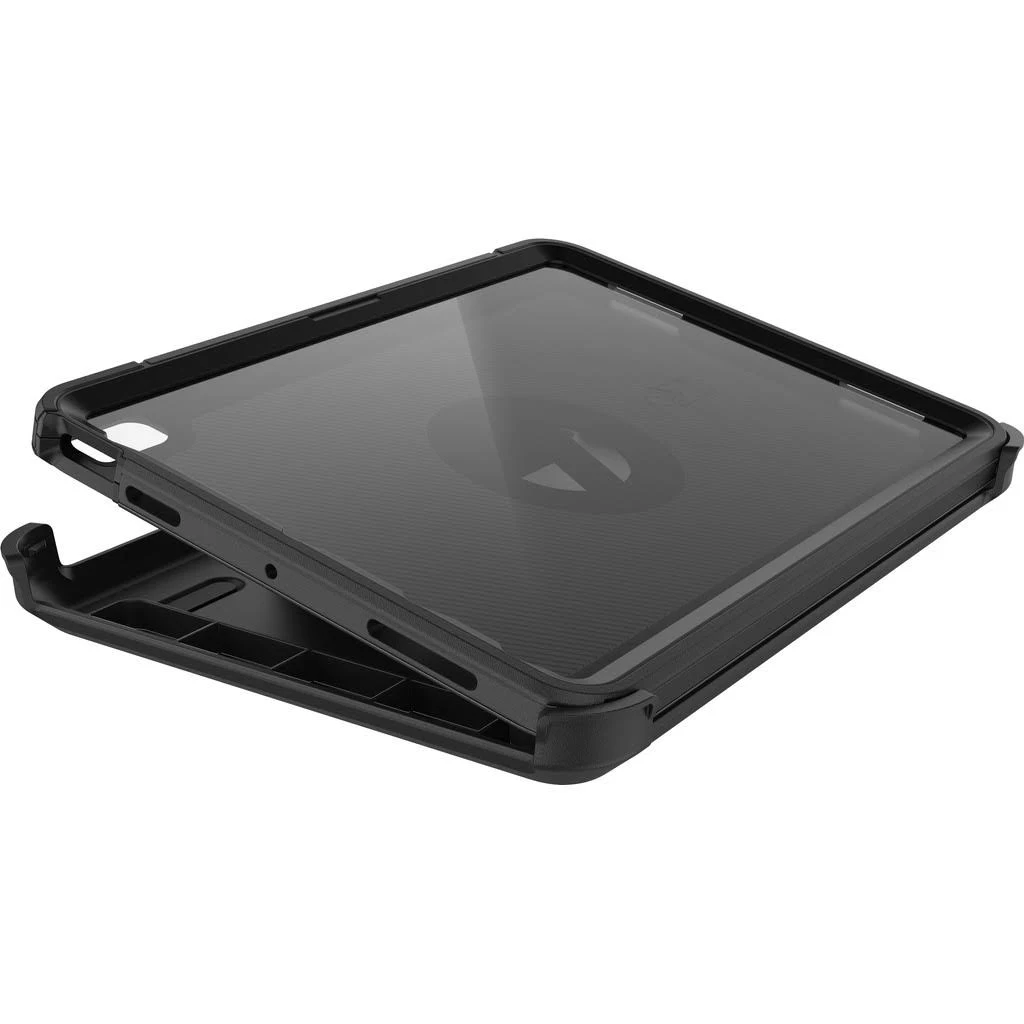 Funda negra para iPad, abierta, mostrando el interior y el contorno del iPad.