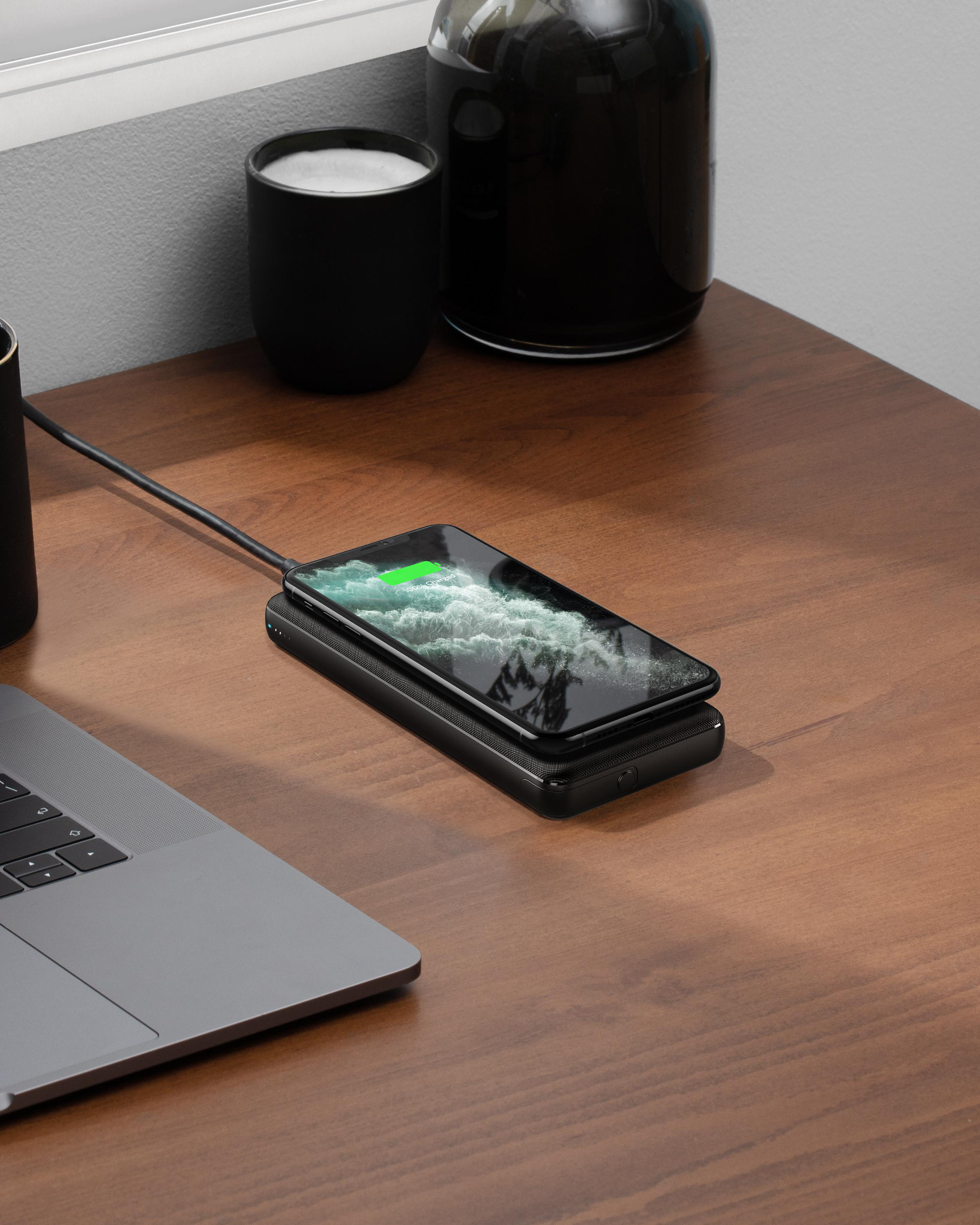 ANKER PowerCore III Wireless Powerbank 10000 mAh Schwarz