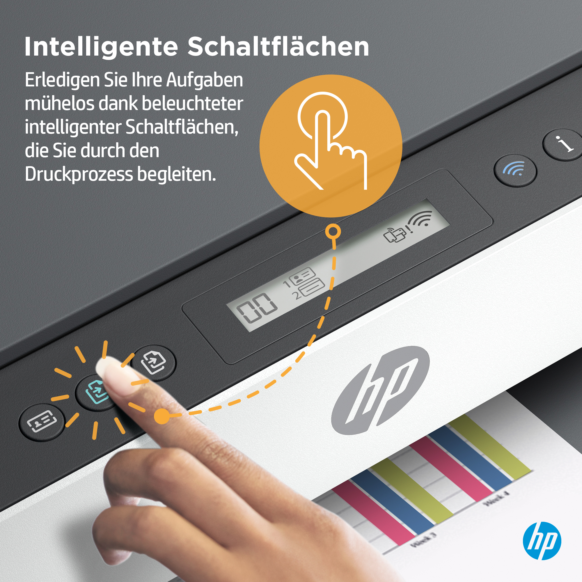 Hand berührt Knopf am Druckerbedienfeld, Diagramme auf Papier. Weißer und grauer Hintergrund.