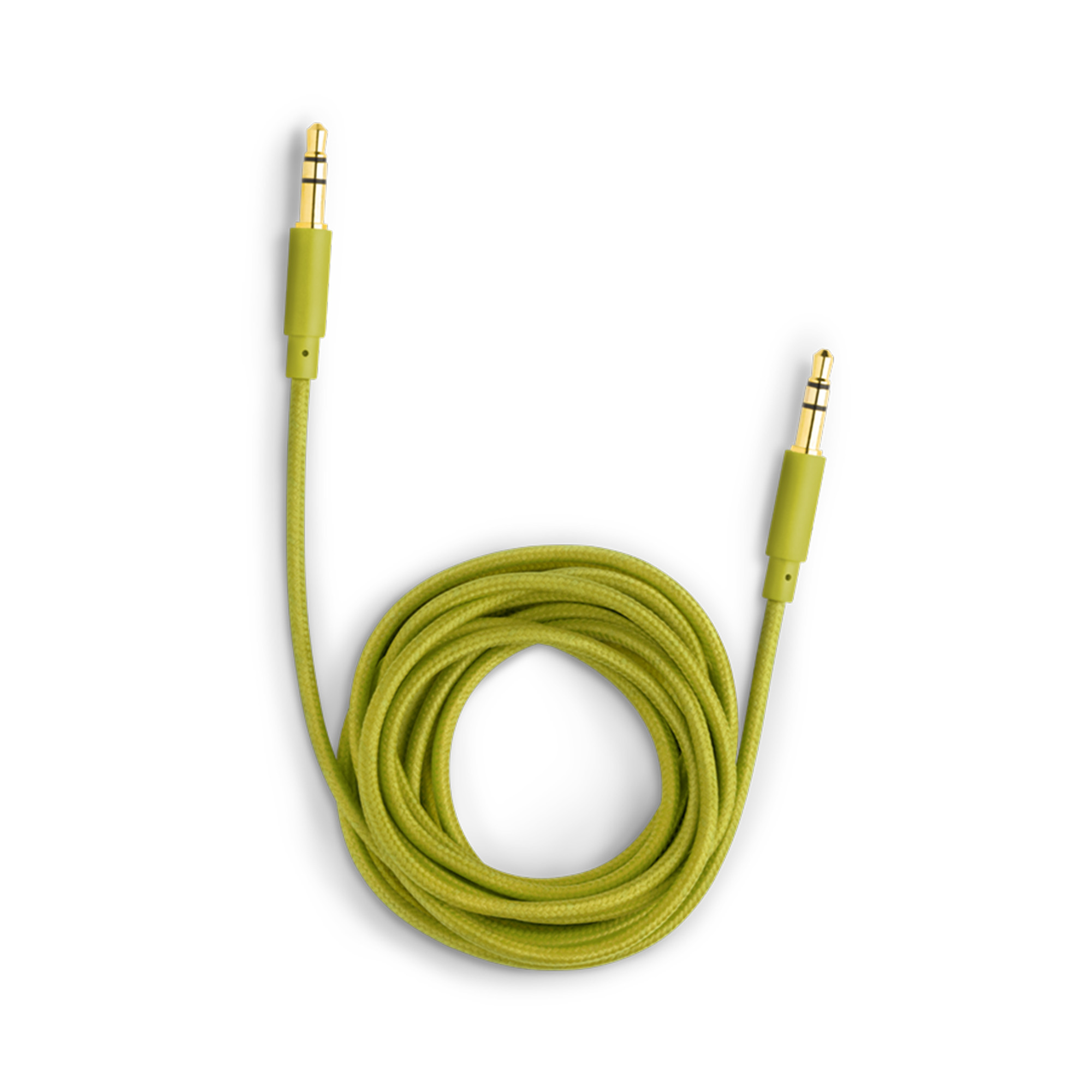 Ein gewickeltes grünes Audiokabel mit goldenen Steckern an jedem Ende, auf weißem Untergrund.