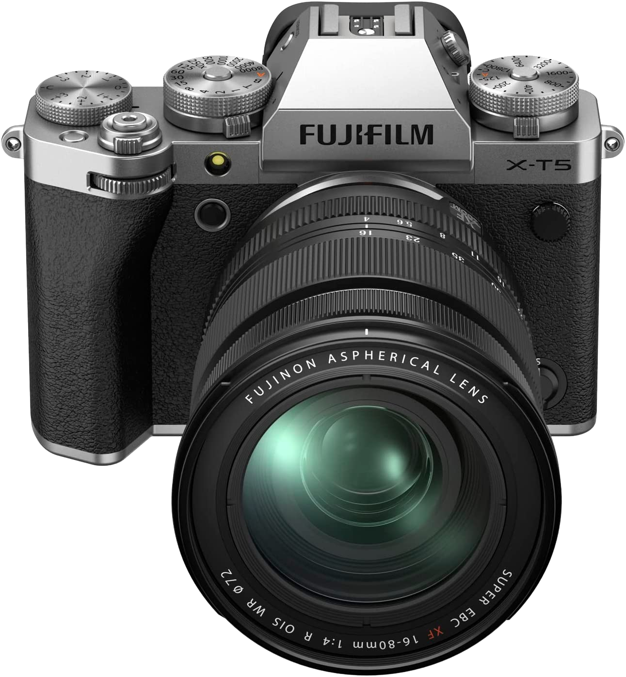 Eine schwarze Fujifilm X-T5 Kamera mit Objektiv. Das Objektiv ist groß und hat einen grünen Farbton.