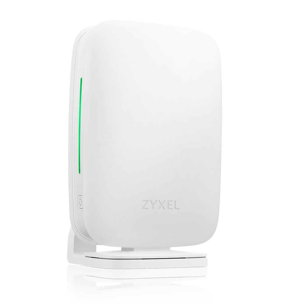 Beyaz Zyxel Wi-Fi cihazı. Yanında yeşil bir ışık ve yuvarlak bir tasarıma sahip.