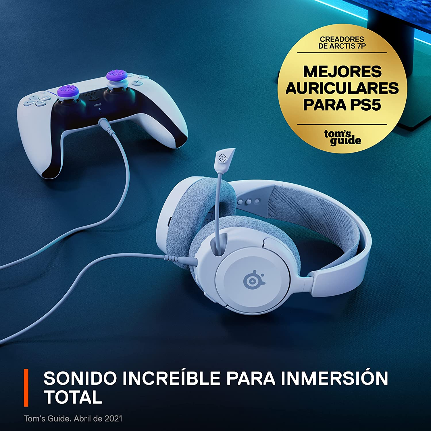Auriculares blancos y un mando blanco de Playstation 5.