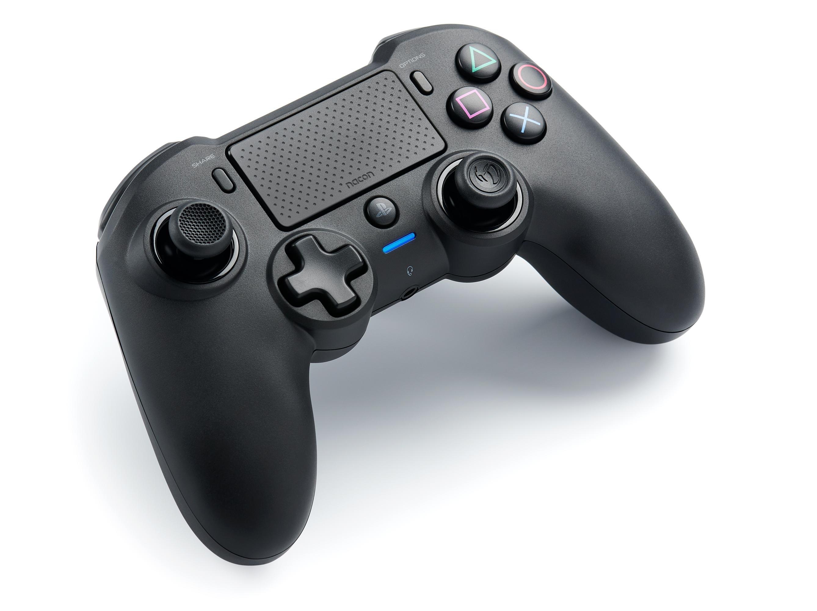 Schwarzer Gaming-Controller mit Knöpfen und Touchpad, auf Weiß.