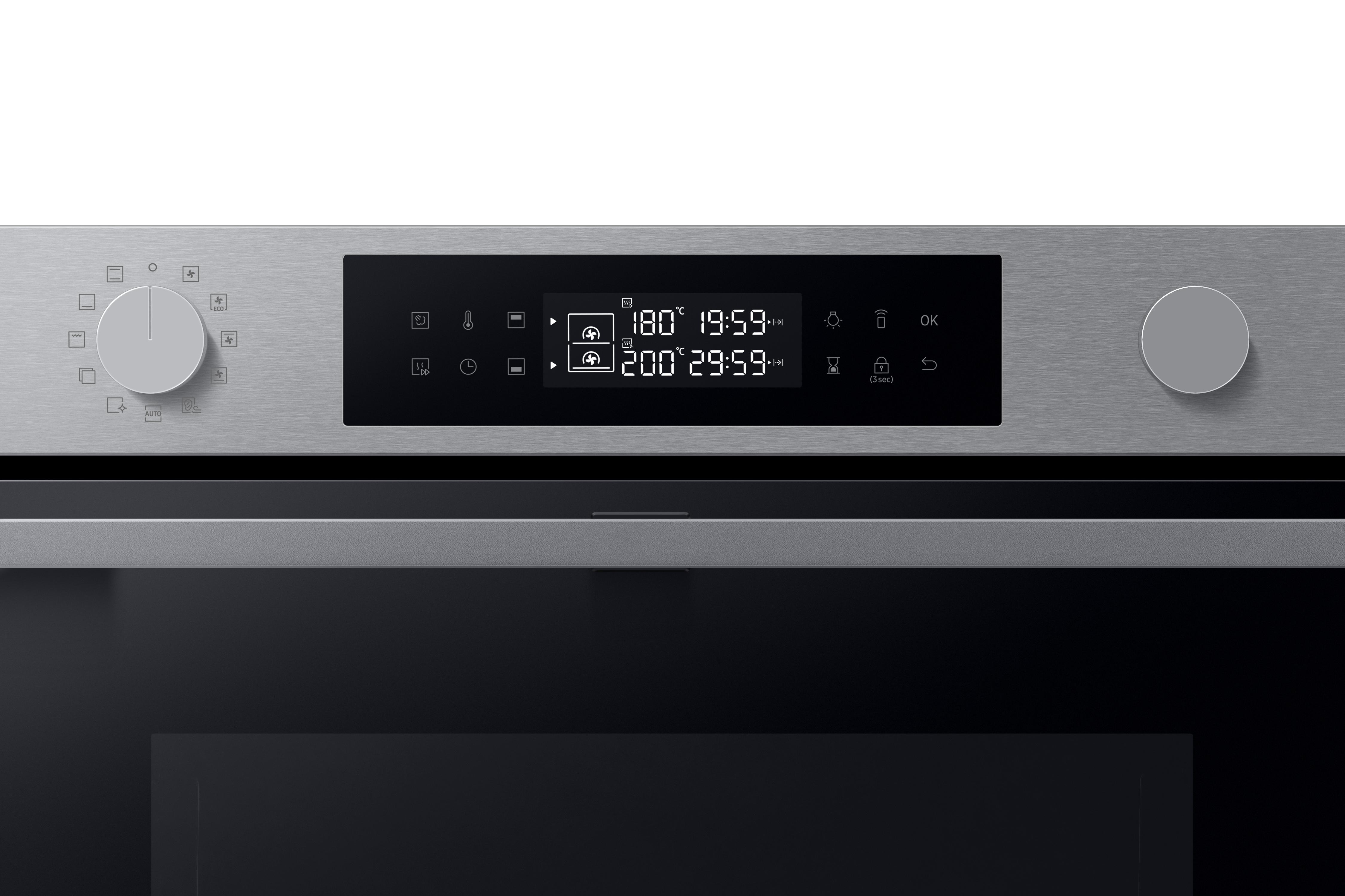 Backofen-Bedienfeld mit Digitalanzeige, die Zeit- und Temperatureinstellungen anzeigt.